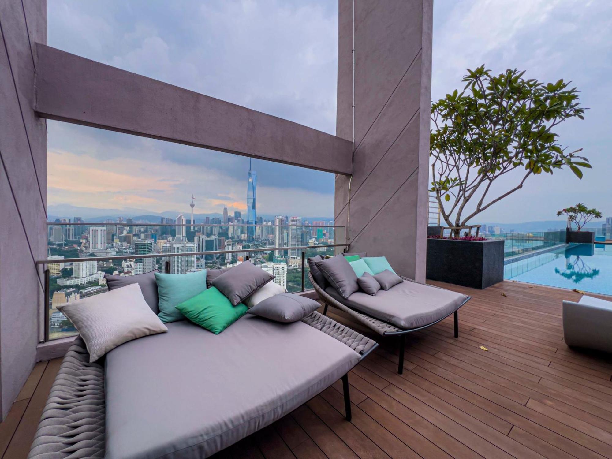 Sky Pool Suites Kl Sentral - Riveria City Куала-Лумпур Экстерьер фото